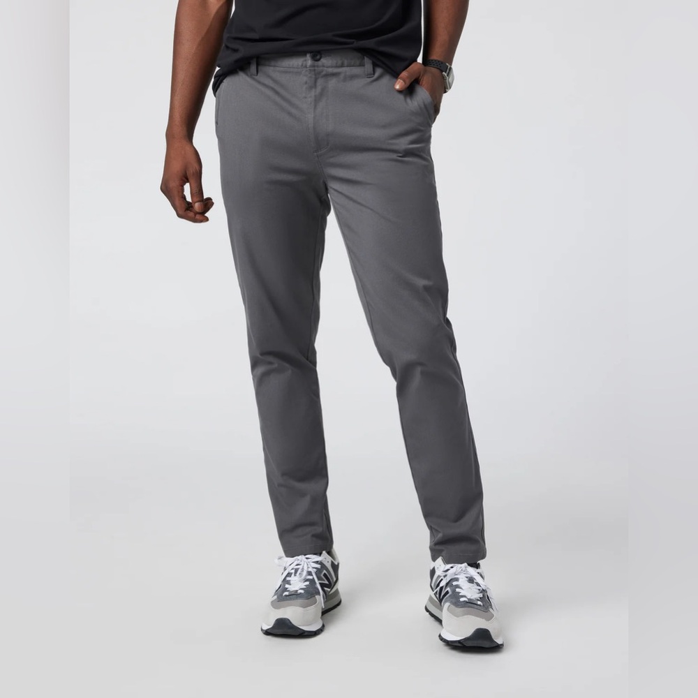 NWT Vuori All Days Chino Pants Shale Grey Tech Stretch Golf Travel Men’s Size 32